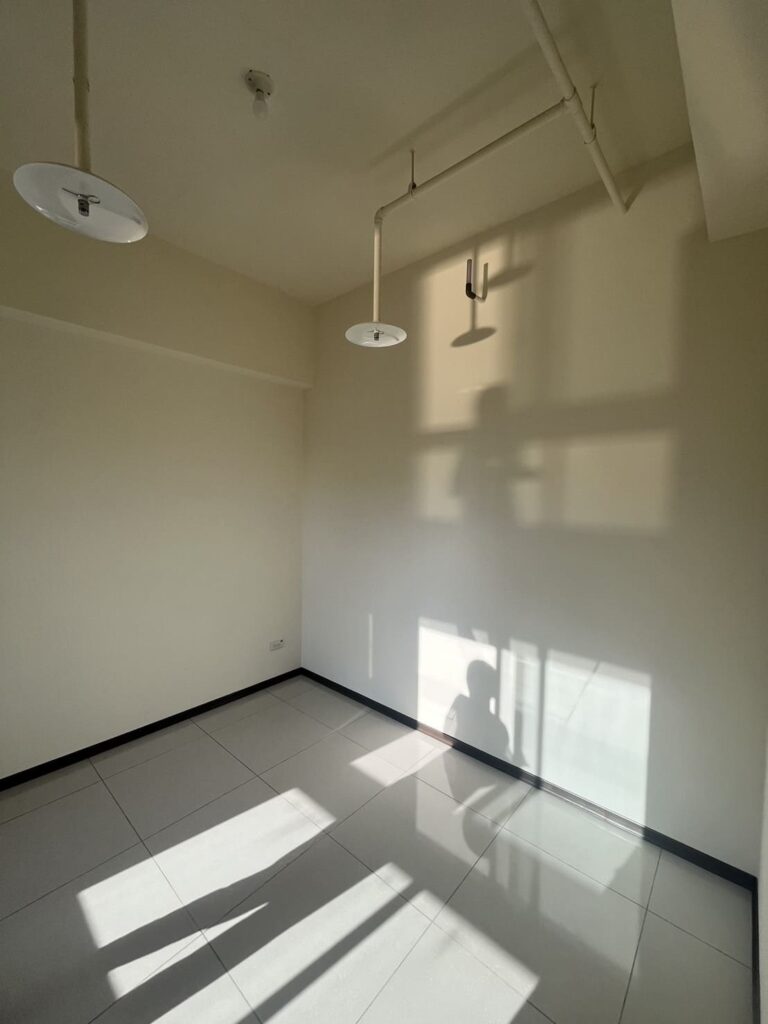 兩房一廳裝潢｜新成屋收納系統櫃設計｜整屋系統櫃訂製